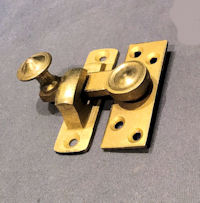 2 Piece Brass Cupboard Catch, 5 available CC16