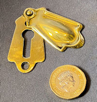Art Nouveau Brass Keyhole Cover KC584