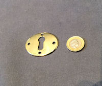 Brass Keyhole KC558