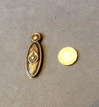 Bronzed Keyhole with Cover KC491