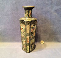 Huntley and Palmers Chinese Vase Biscuit Tin