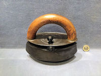 Kenrick Mrs Potts Convex Soled Iron