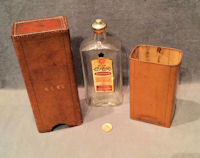 Leather Case fitted with Glass Hairwash Bottle L29