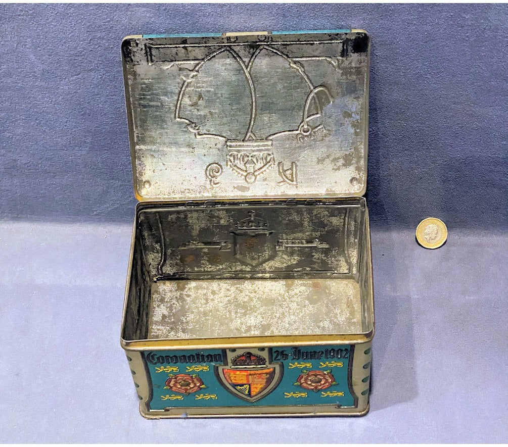 1902 Coronation Tin — view 4