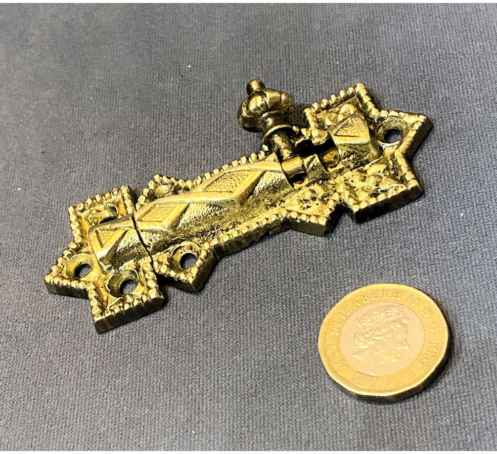 2.5" Brass Cupboard Door Bolt — view 2