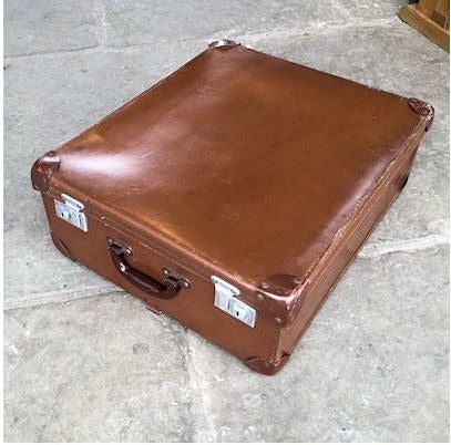 AA Fibre Suitcase — view 3