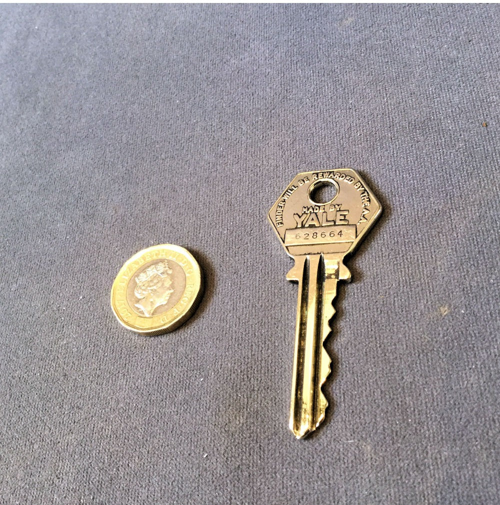 AA Key — view 2