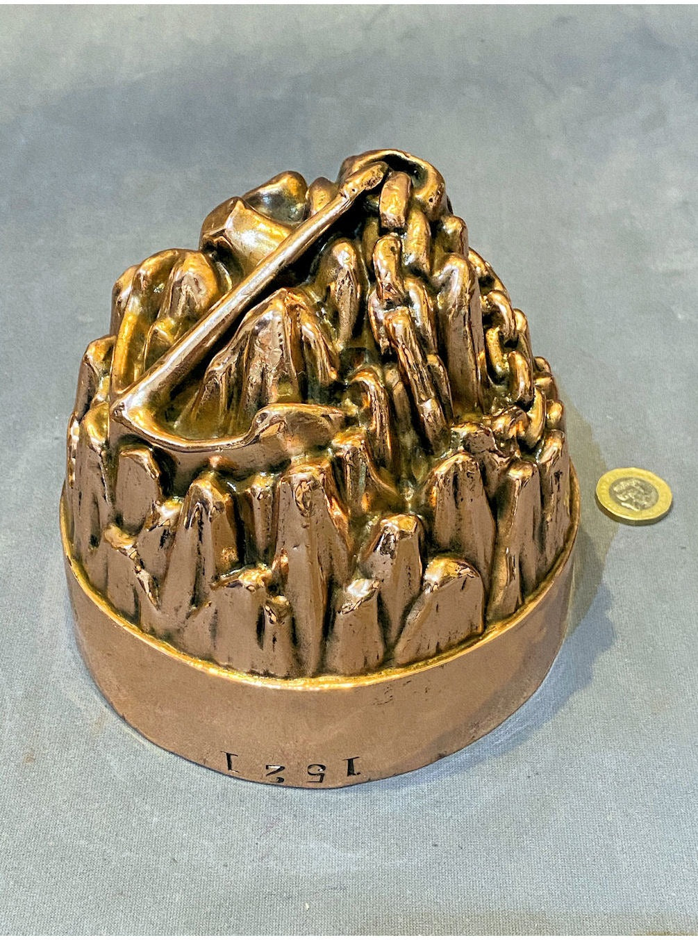 Anchor on Rocks Copper Jelly Mould — view 3