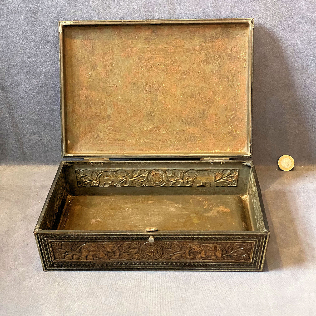 Huntley & Palmers Biscuit Tin