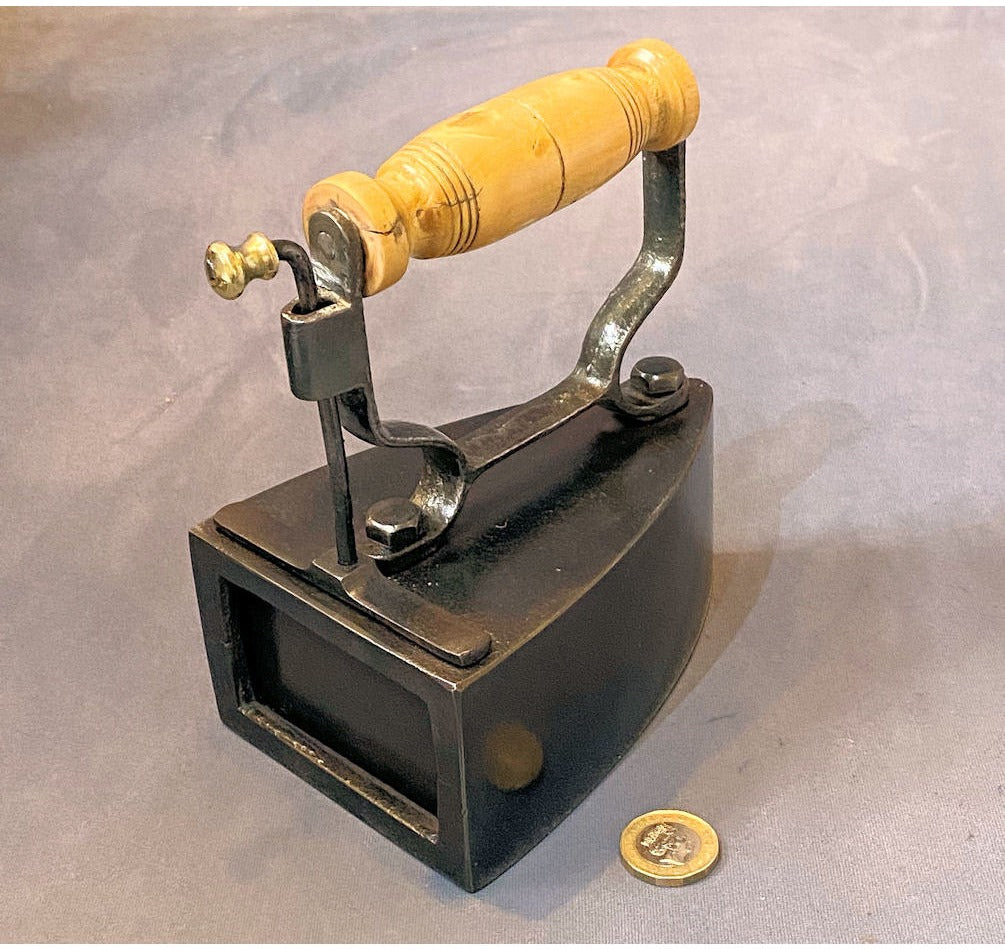 Box Iron with Slug — view 2