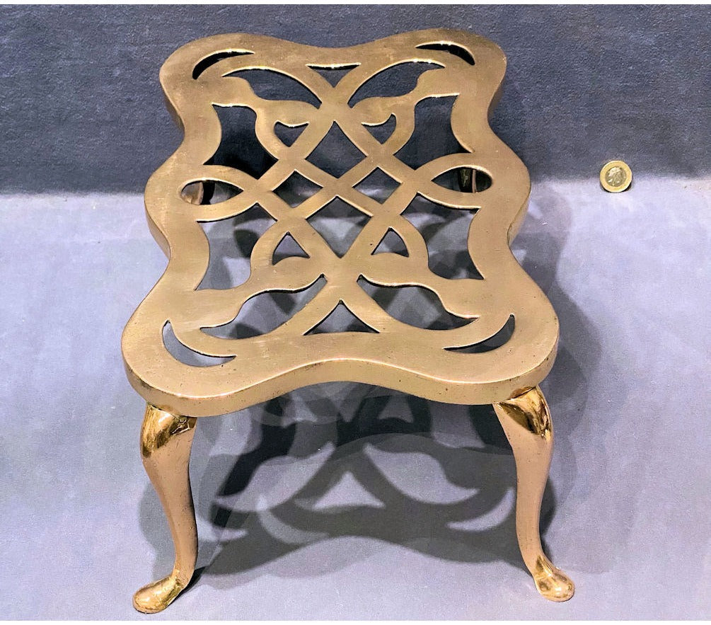 Brass Potstand — view 2