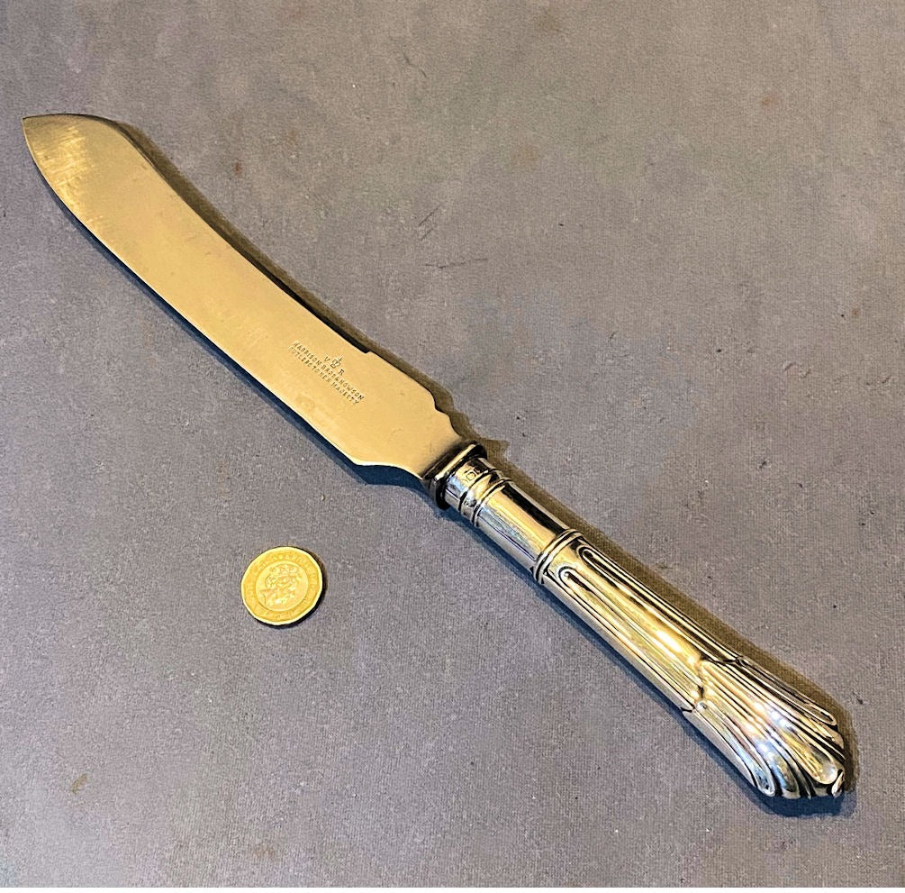 Bread Knife with Silver Handle — Silver, late 19th century