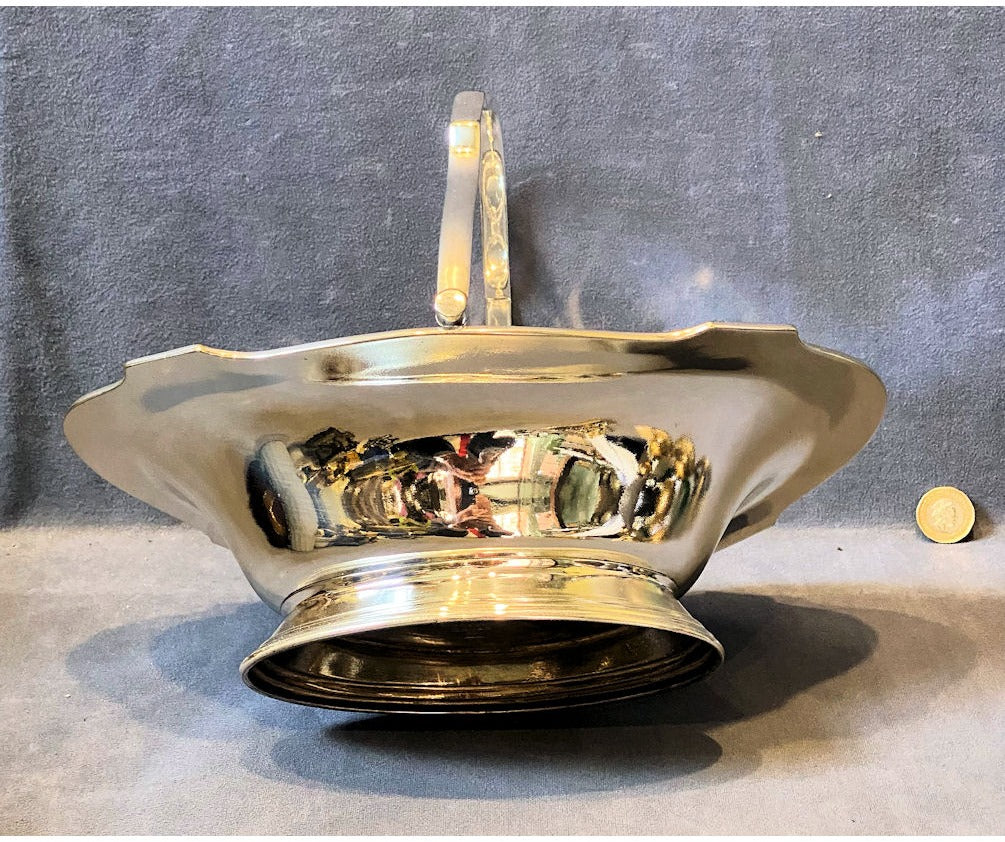 Burslem Co-op Society 1923 Presentation Bread Basket — view 4