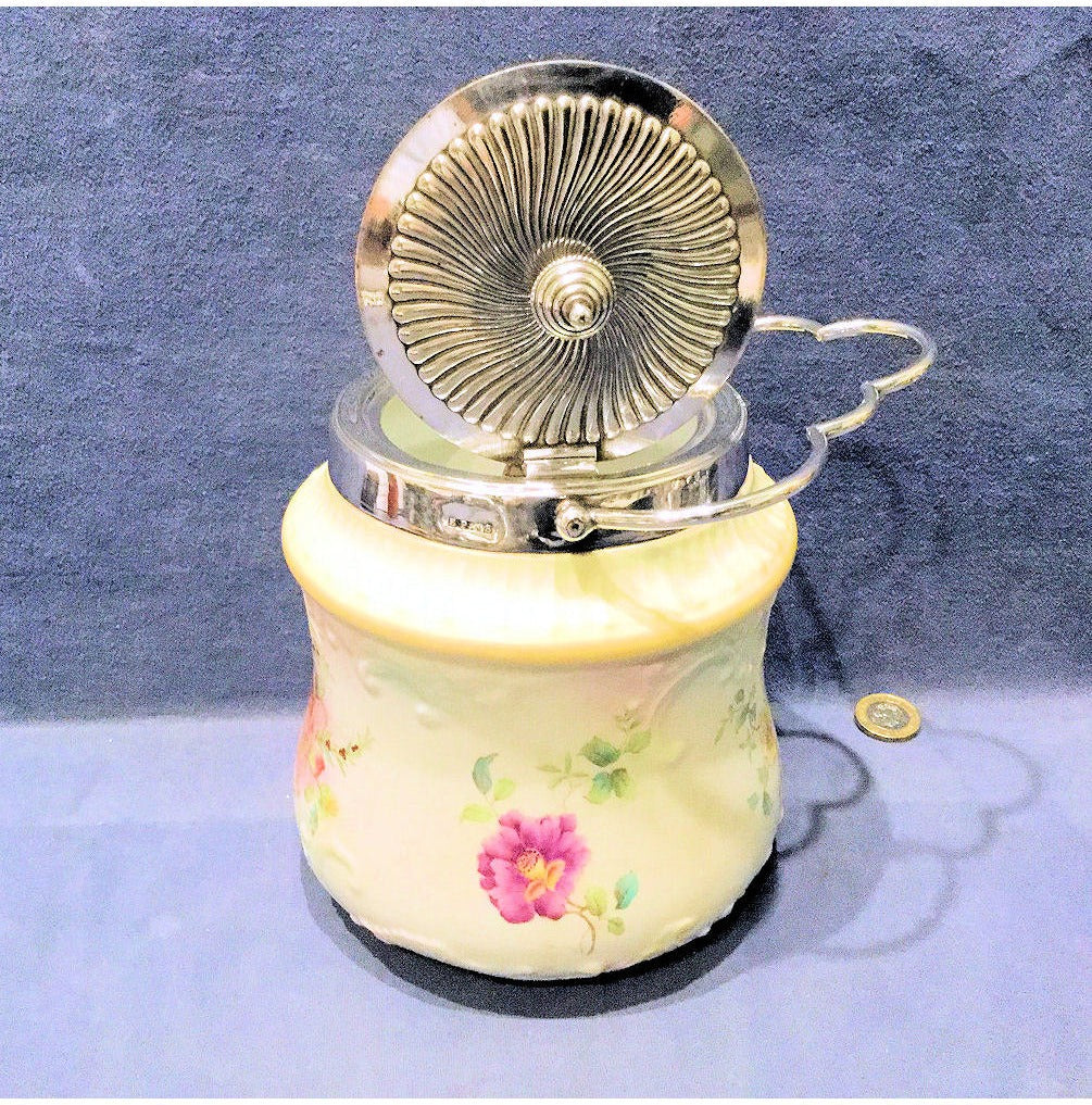 Carlton Ware Patent Biscuit Barrel — view 3
