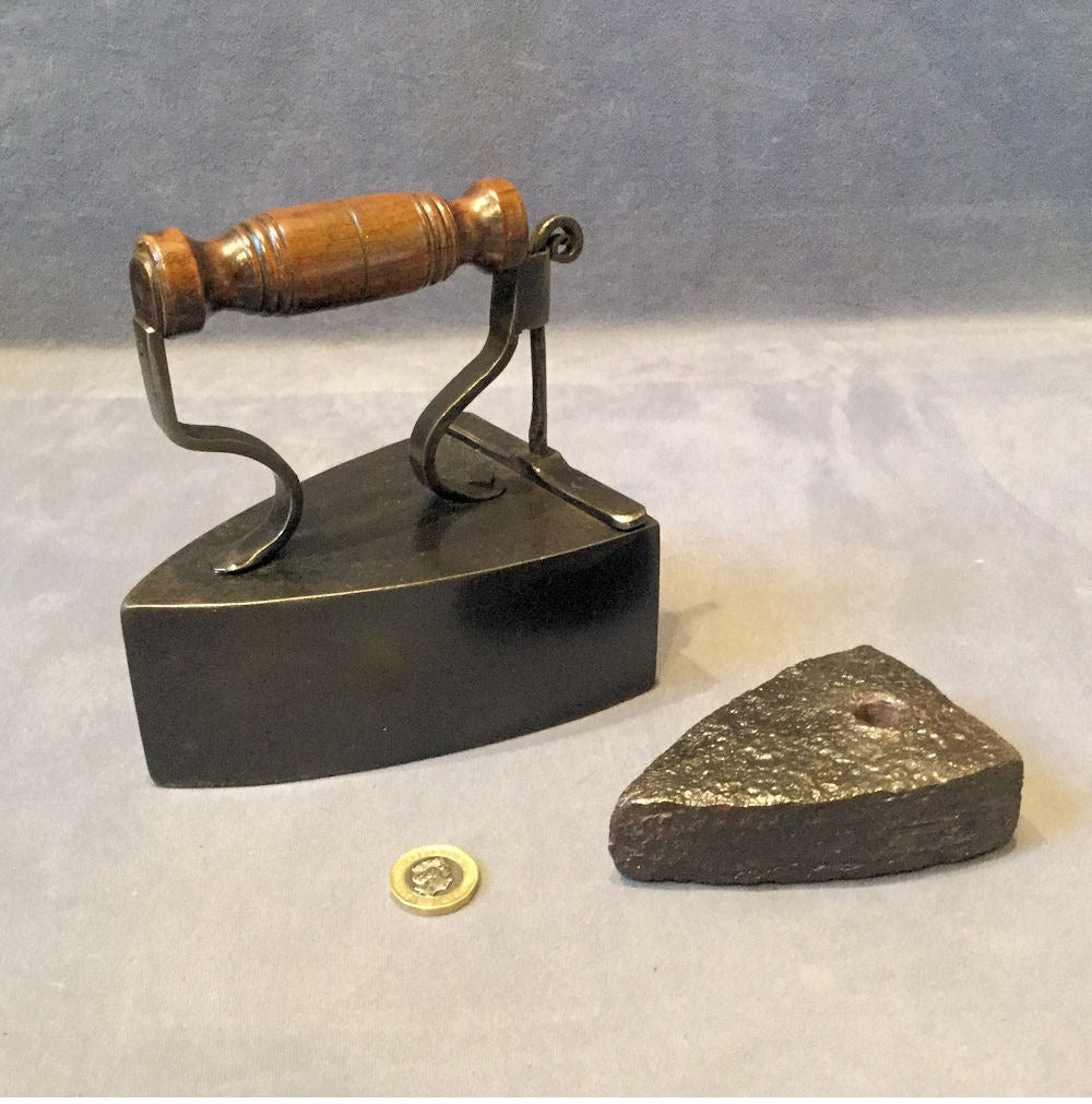 Cast Iron Box Iron with Slug — Iron, late 19th century