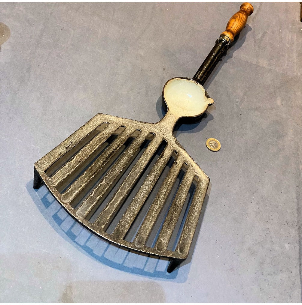 Cast Iron Griddle Iron — view 2