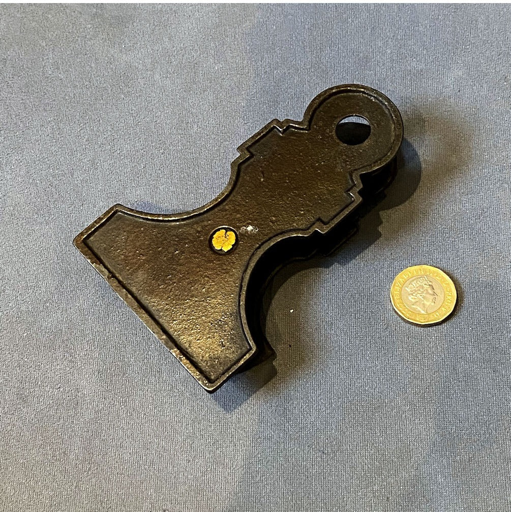 Cast Iron Letter Clip — view 3