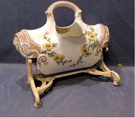 Doulton Aquarius Tilting Wash Jug — Cast iron, late 19th century