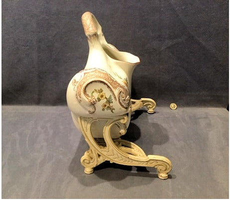 Doulton Aquarius Tilting Wash Jug — view 3