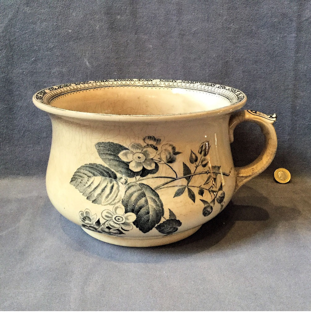 Doulton Chamberpot — Ceramic, late 19th century