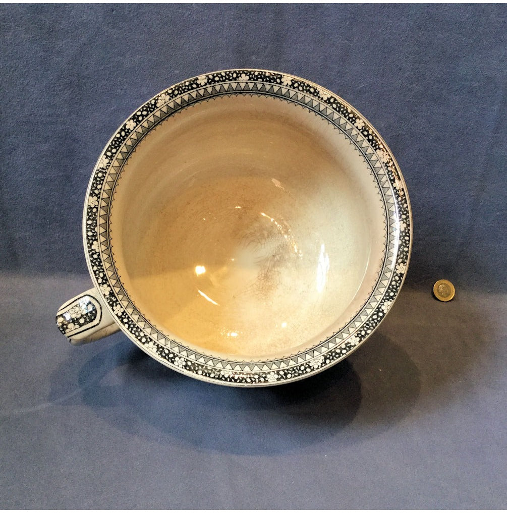 Doulton Chamberpot — view 3