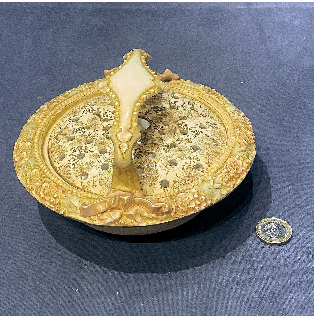 Doulton Soap Dish — view 2