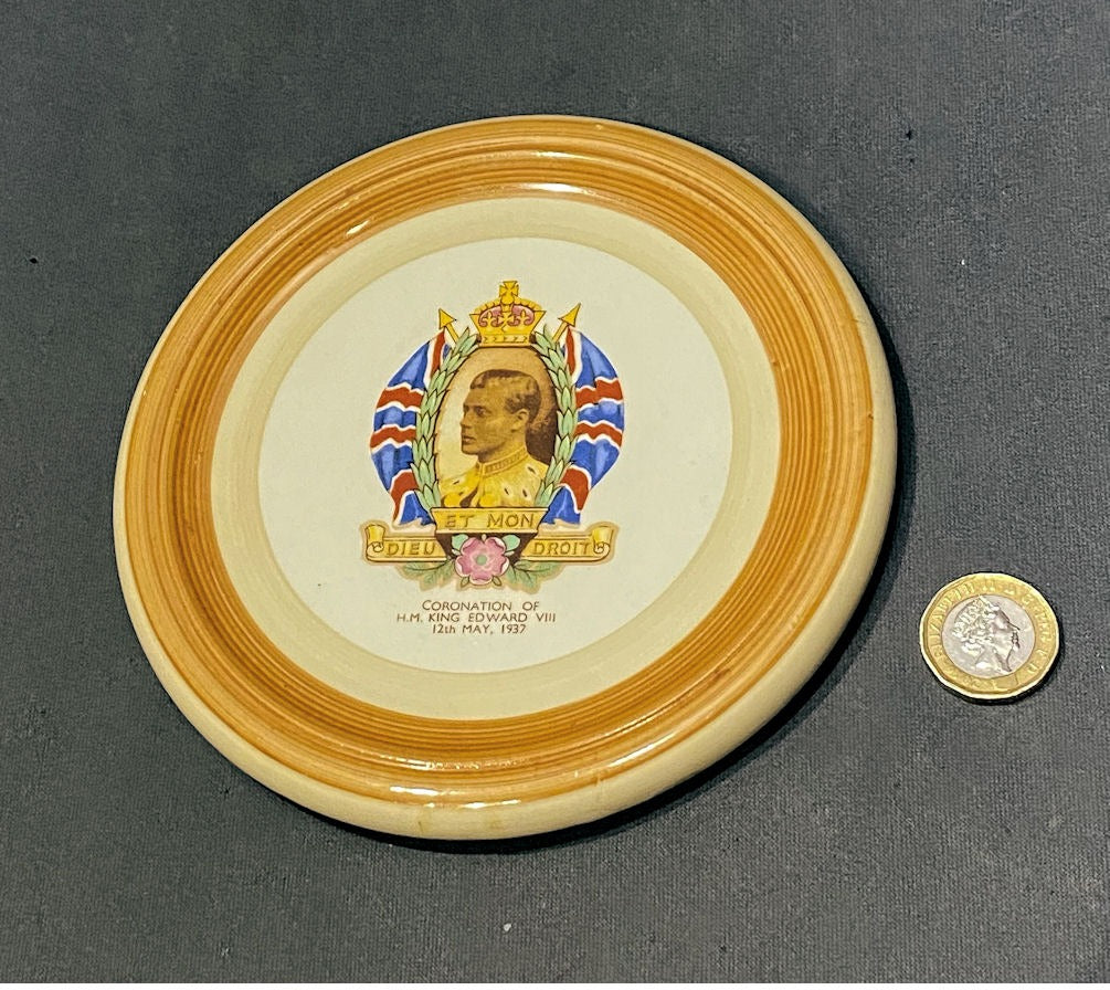 Edward VIII Coronation Teapot Stand — Ceramic, 1937
