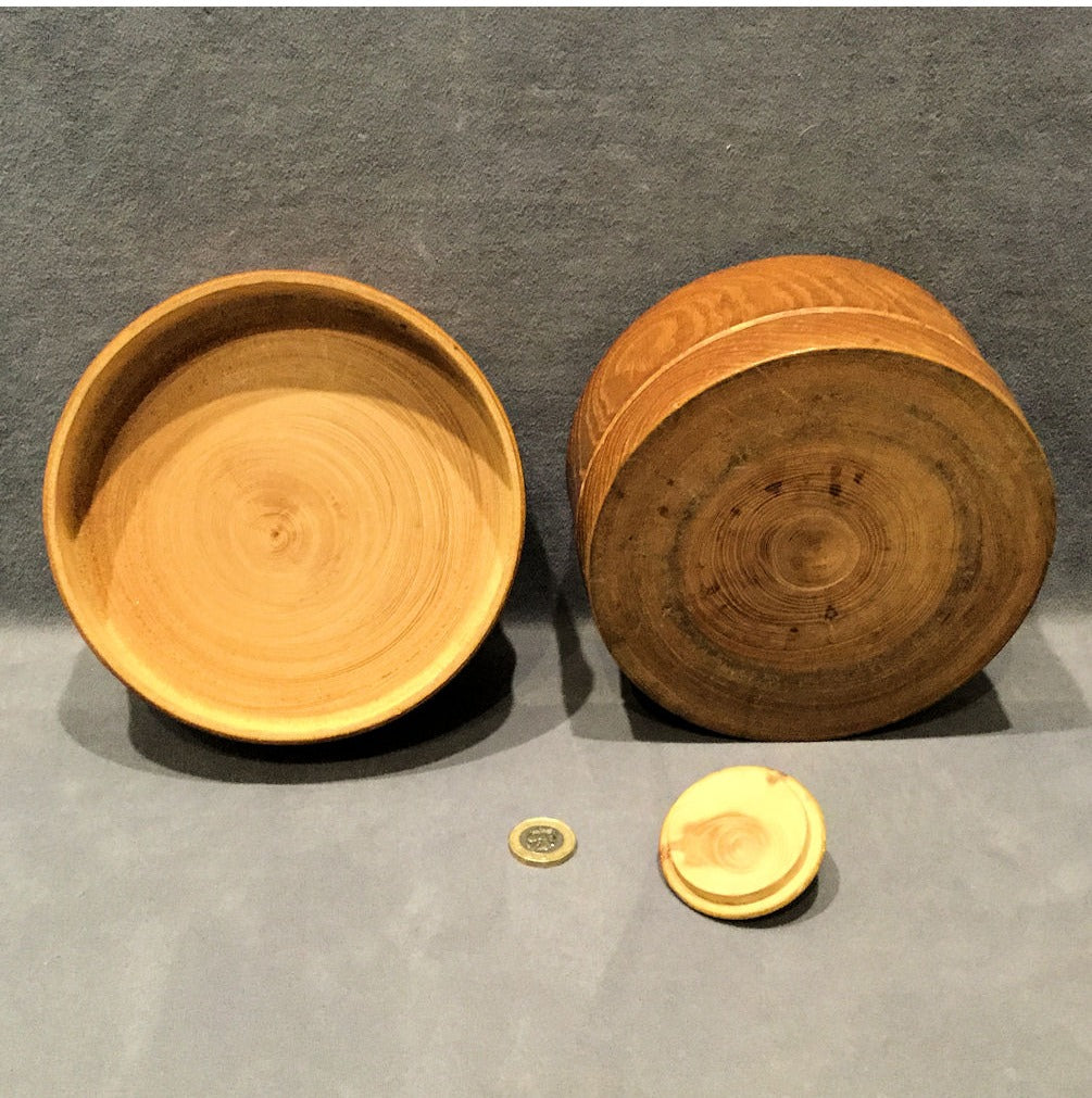 Elm Collar & Studs Box — view 3