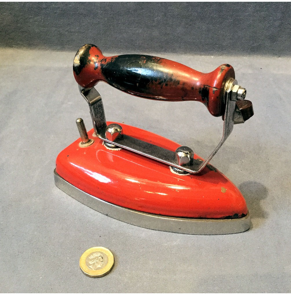 Enamelled Top Electric Smoothing Iron — view 2