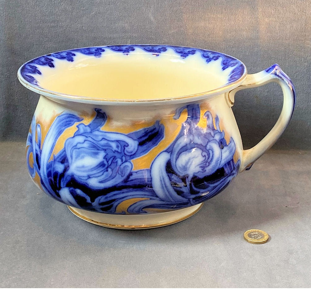 Flow Blue Chamberpot — Ceramic, 1903