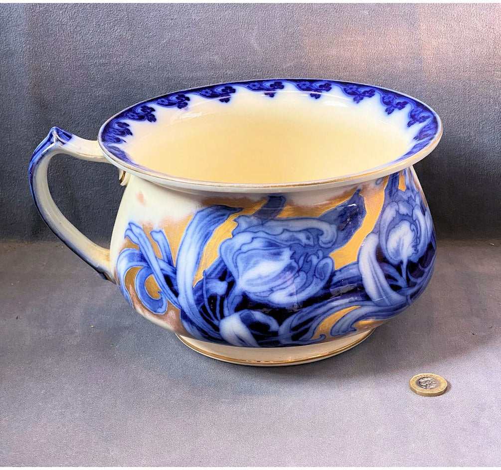 Flow Blue Chamberpot — view 2