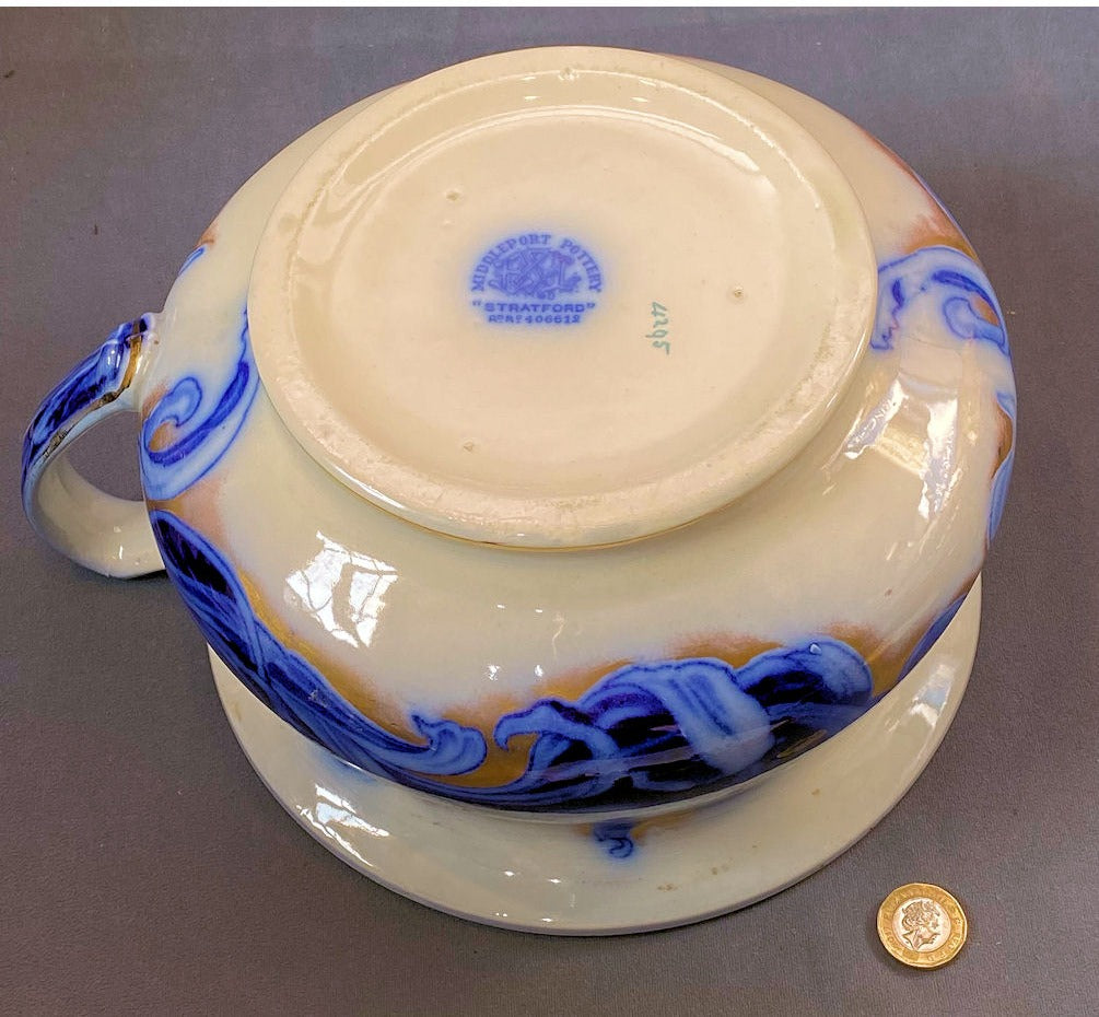 Flow Blue Chamberpot — view 5