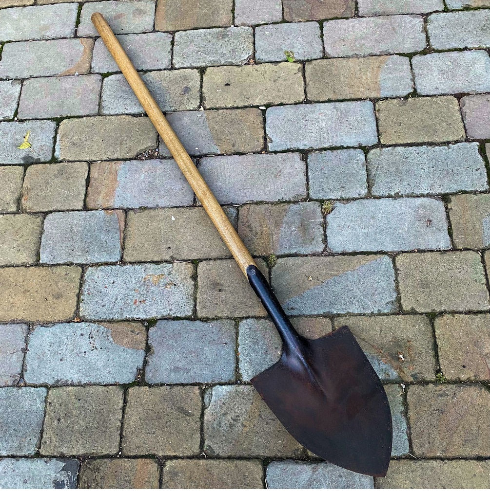 Grave Digging Spade — Steel, late 19th century