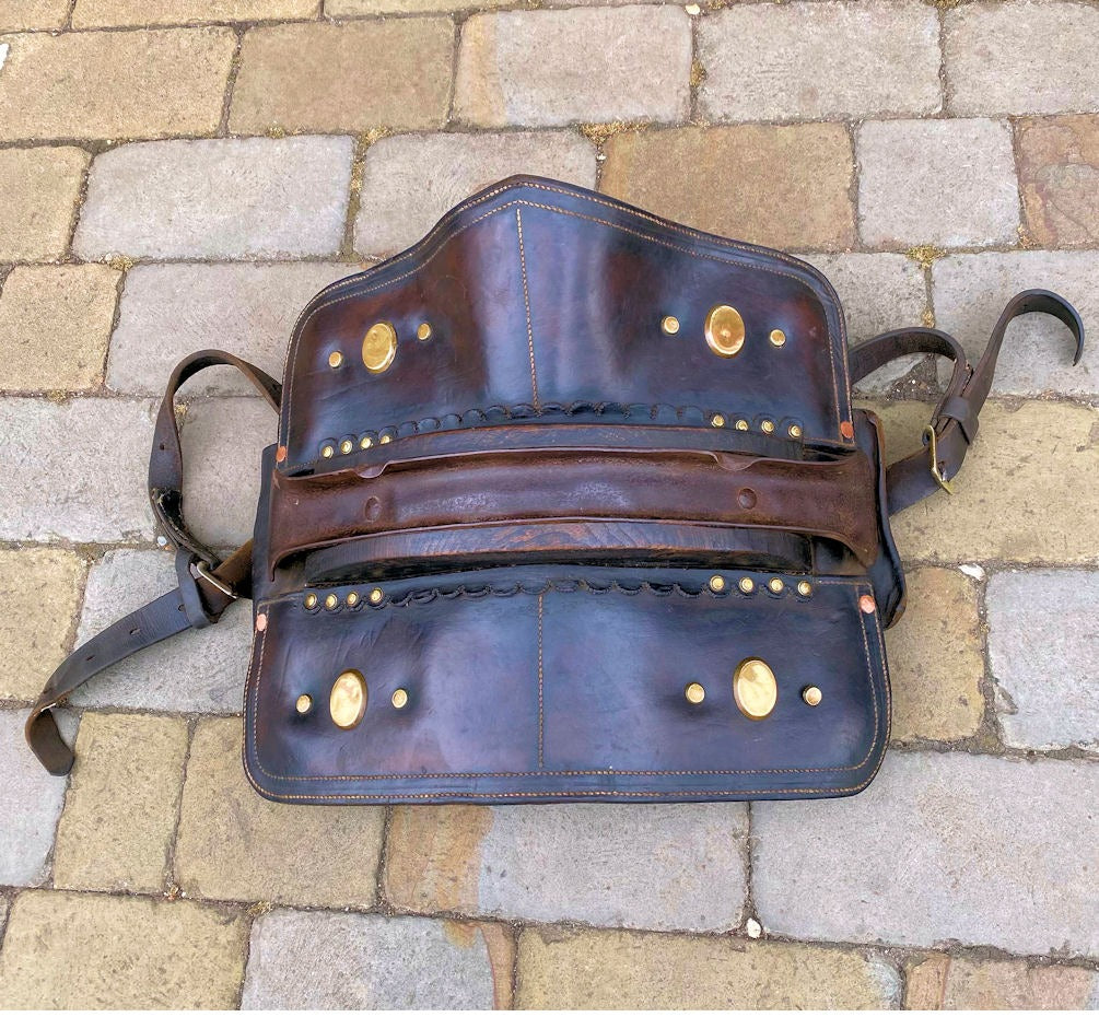 Heavy Horse Leather Saddle Pad — Leather, late 19th century