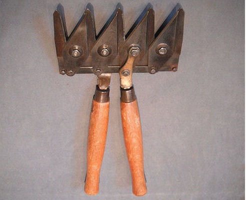 Hedge Clippers — Beech, 1920's