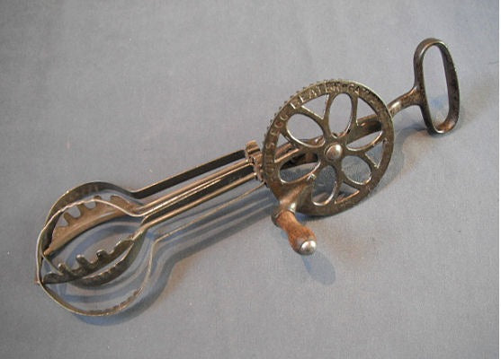Holts Egg Beater — Cast iron, 1899