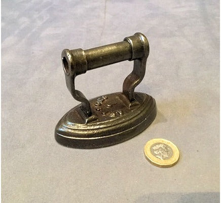 Kenrick No1 Oval Iron — view 2