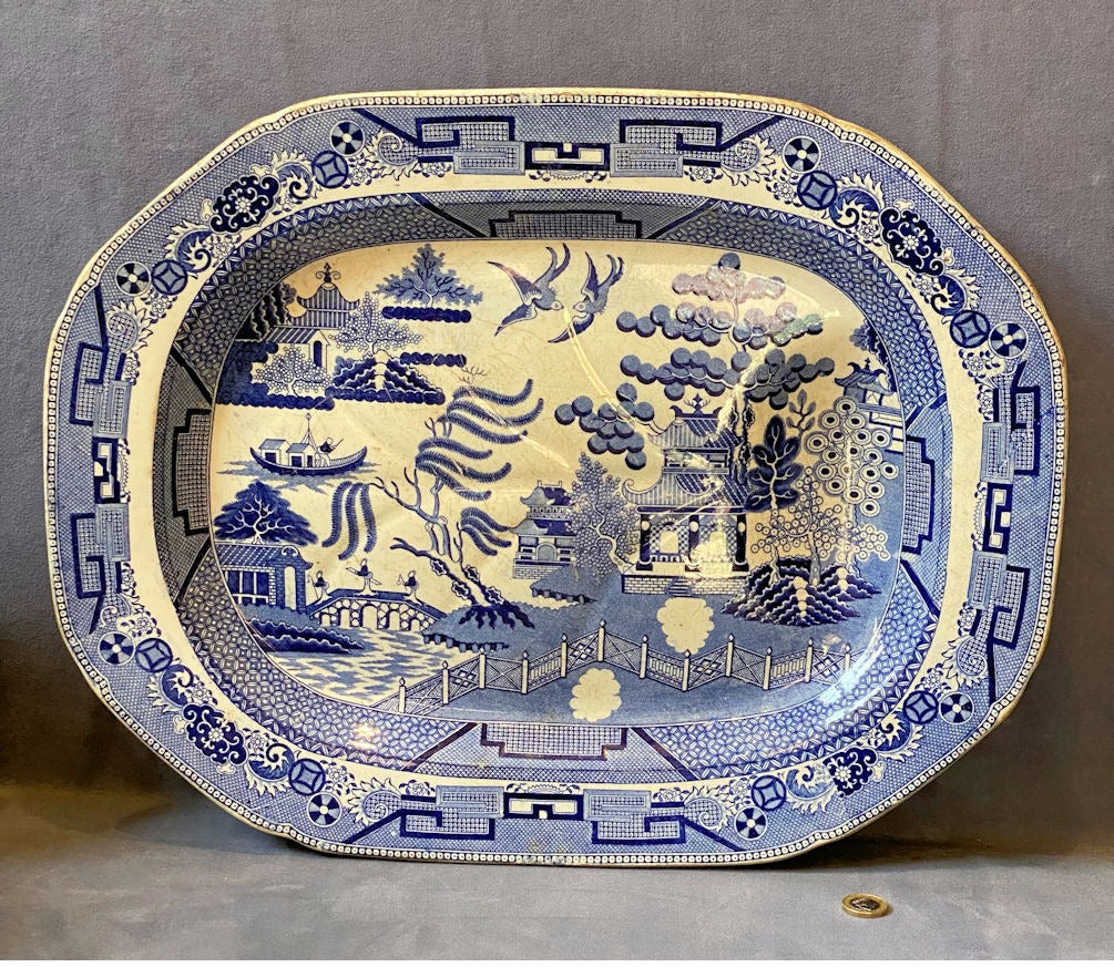Large Willow Pattern Meat Platter — Ceramic, late 19th century
