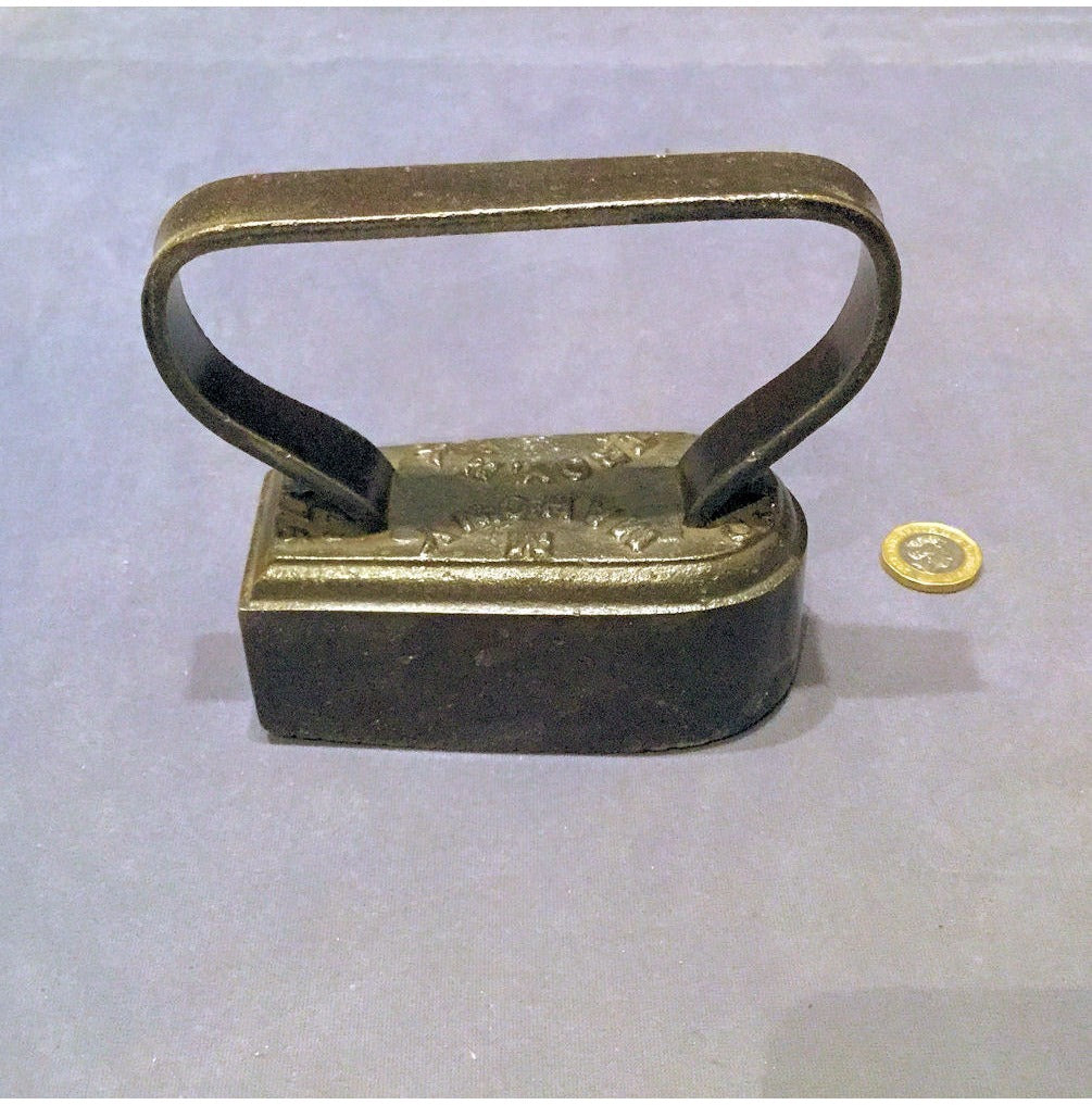 Mahony of New York Tailors Iron — view 2