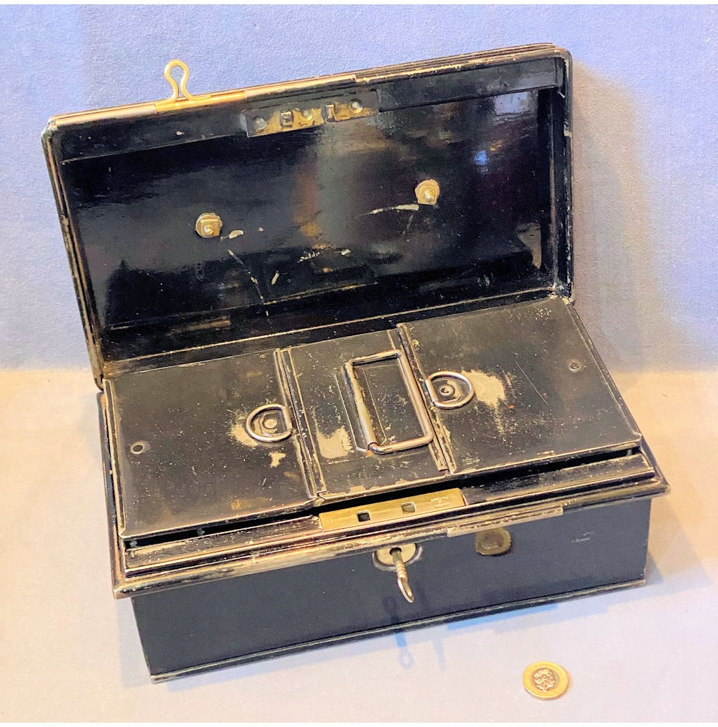 Meager Bros Cash Box — view 2