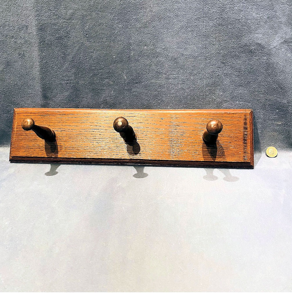 Oak 3 Peg Coathook — Oak, 1920's