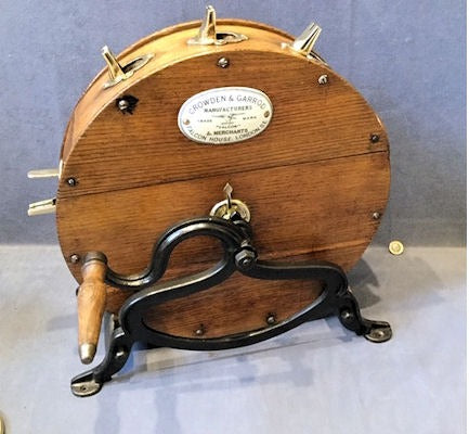 Oak Knife Cleaner — Oak, 1920's