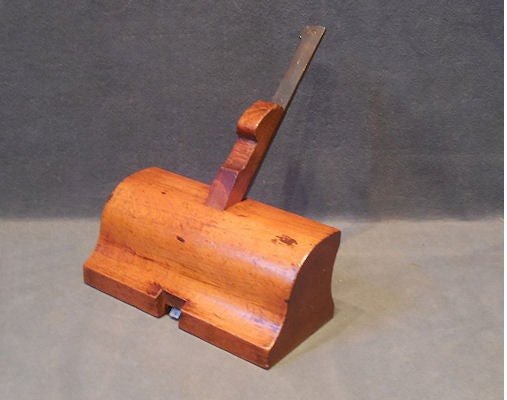 Old Woman's Tooth Routing Plane — Beech, late 19th century