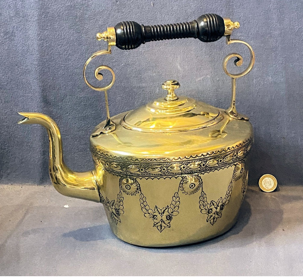Oval Brass Kettle — Brass, late 19th century