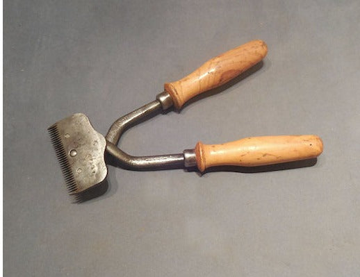 Pair of Sheep Shears — view 2