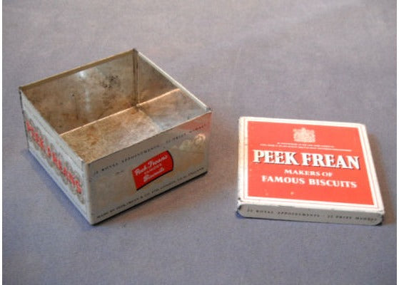 Peek Frean Biscuit Tin — view 2