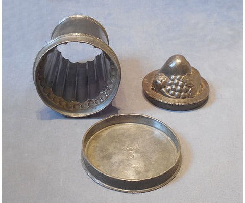 Pewter Ice Mould — view 2