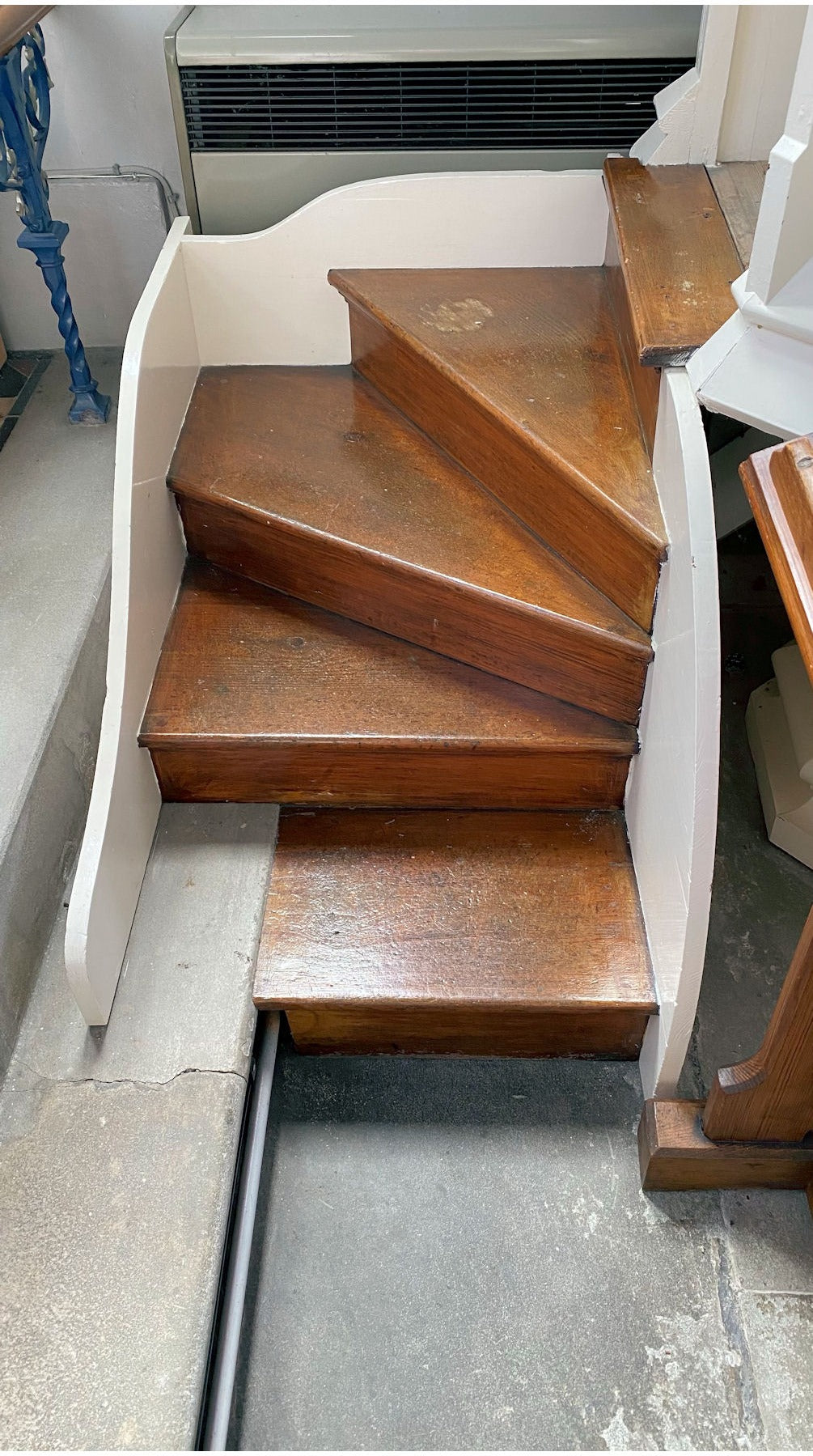 Pitch Pine Pulpit — view 3