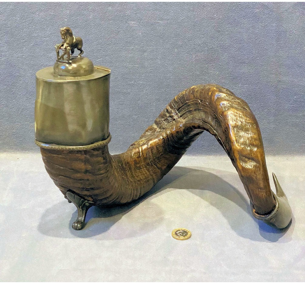Rams Horn Snuff Mull — view 2
