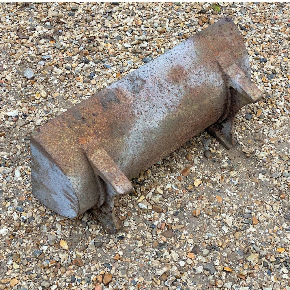 Reeves of Bratton Cast Iron Feed Trough — view 3
